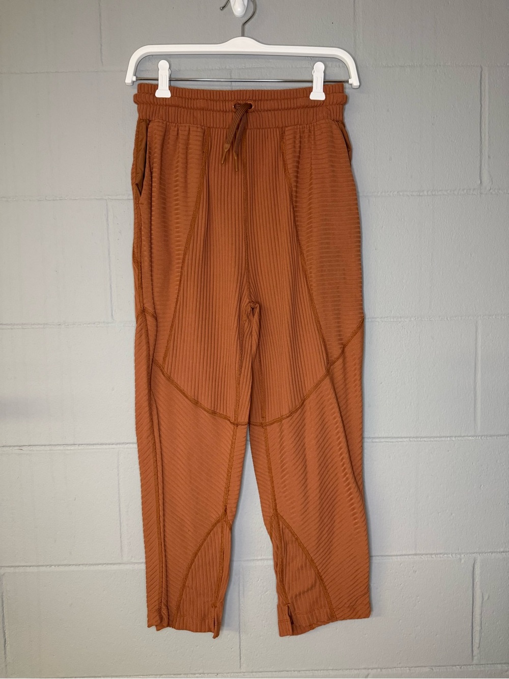 FP Movement Loose Ribbed Sweatpants in Rust Color Women’s Size XS Loungewear